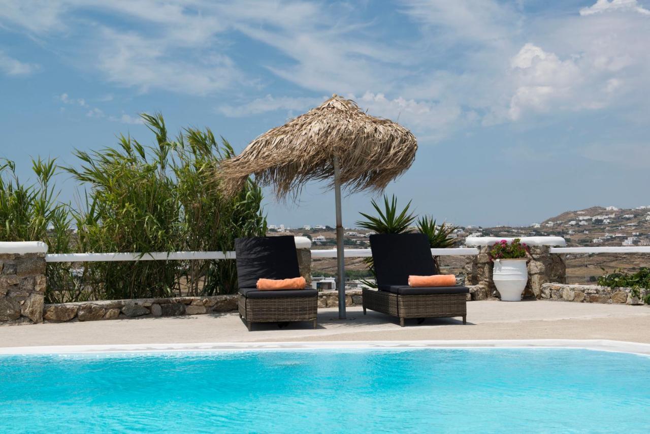 Tatiana Villa & Apartments Klouvas Exterior photo
