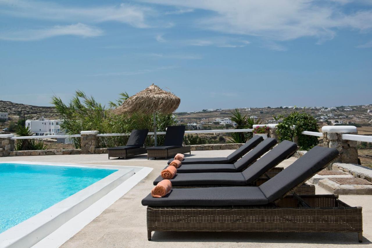 Tatiana Villa & Apartments Klouvas Exterior photo