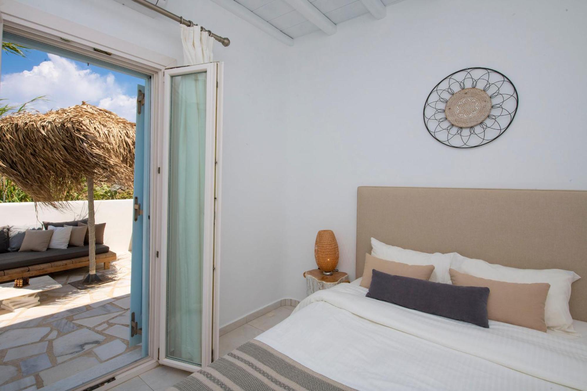 Tatiana Villa & Apartments Klouvas Exterior photo